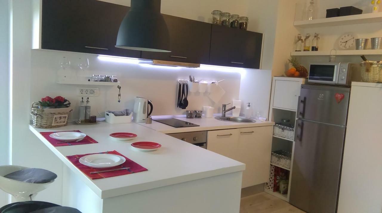 New Studio Apartment Sun With Free Parking Загреб Екстериор снимка