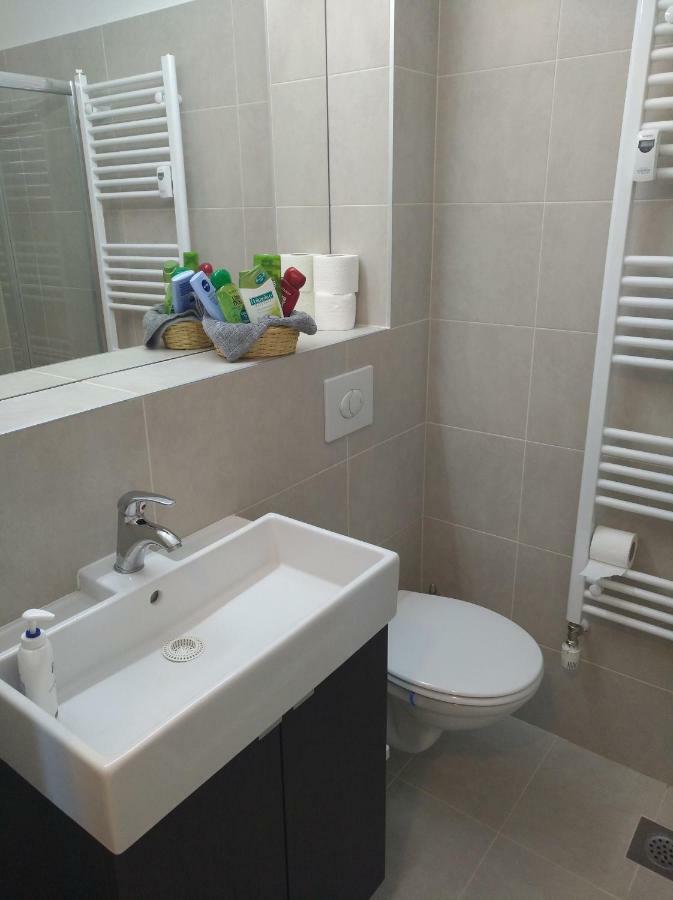 New Studio Apartment Sun With Free Parking Загреб Екстериор снимка