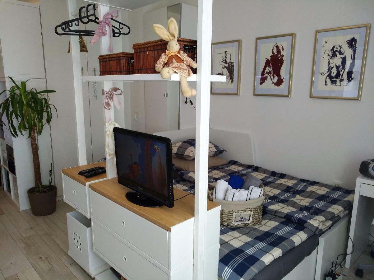New Studio Apartment Sun With Free Parking Загреб Екстериор снимка
